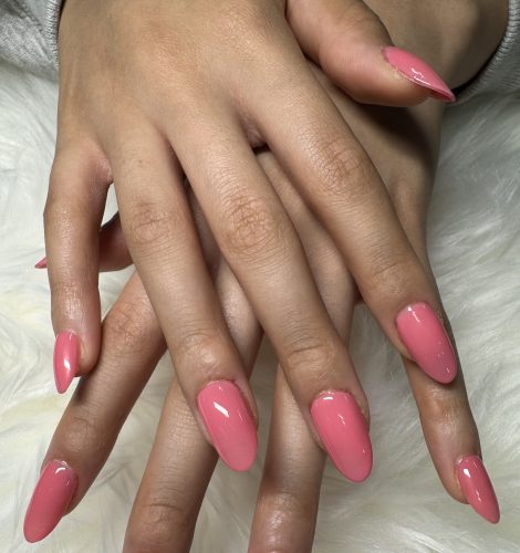 Deluxe Manicure